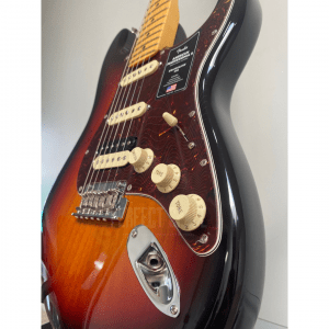Guitarra Eléctrica Fender American Professional II Stratocaster HSS Maple
